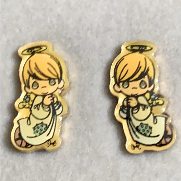 🖤NEW💕Angel earrings - Picture 3 of 6